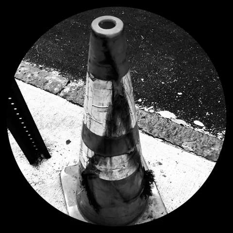Photograph 10 from THE BLACK HOLE
